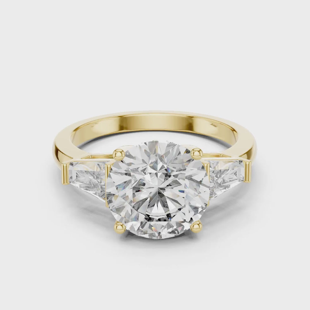MJR011 - Round Brilliant Three Stone Engagement Ring