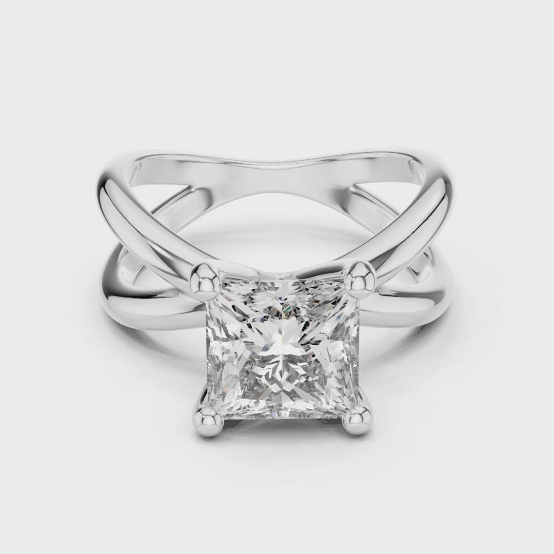 MJR034 - Princess Cut Crossover Lattice Solitaire Ring