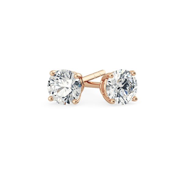 Diamond Stud Earrings in 4 prongs dubai