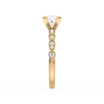 Princess diamond vintage ring UAE